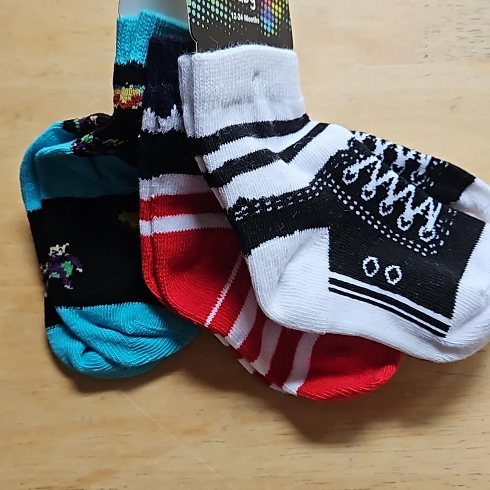BABY SOCKS
